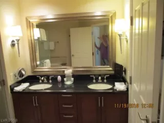 Photo #2: 2049392 Listing 