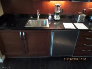 Photo #6: 2049392 Listing 