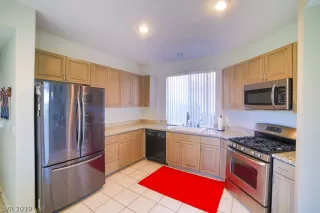 Photo #3: 2049401 Listing