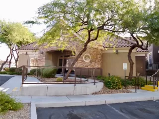 Photo #1: 2049502 Listing 