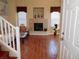 Photo #5: 2049502 Listing 