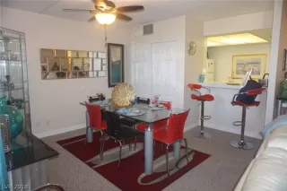 Photo #4: 2049618 Listing 