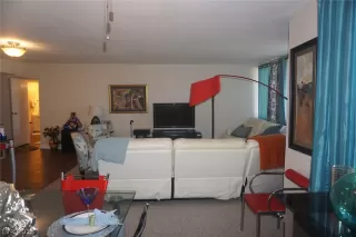 Photo #5: 2049618 Listing 