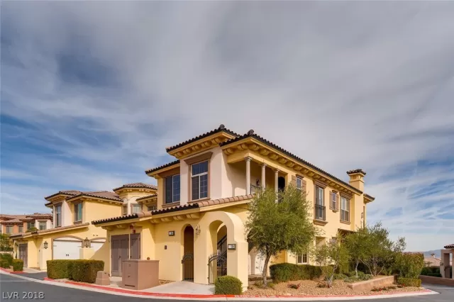 MLS: 2049656 Condo For Sale