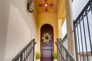 Photo #2: 2049656 Listing 