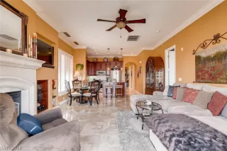 Photo #6: 2049656 Listing 