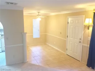 Photo #1: 2049684 Listing 