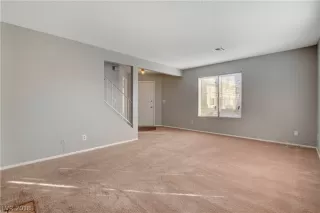 Photo #4: 2049776 Listing 