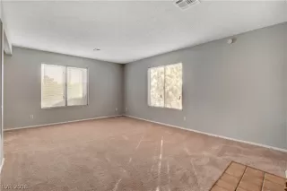 Photo #5: 2049776 Listing 