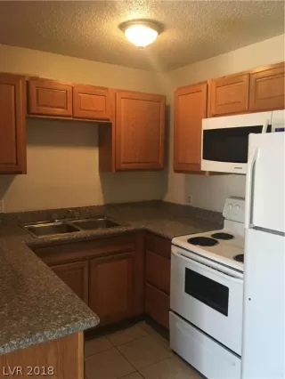 Photo #1: 2049897 Listing 