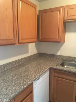 Photo #2: 2049897 Listing 
