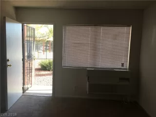 Photo #4: 2049897 Listing 