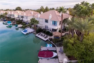 Photo #3: 2049905 Listing