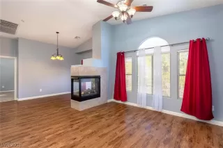 Photo #5: 2049970 Listing