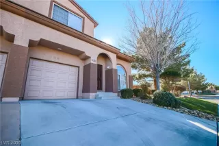 Photo #3: 2050014 Listing