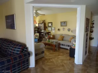 Photo #4: 2050081 Listing