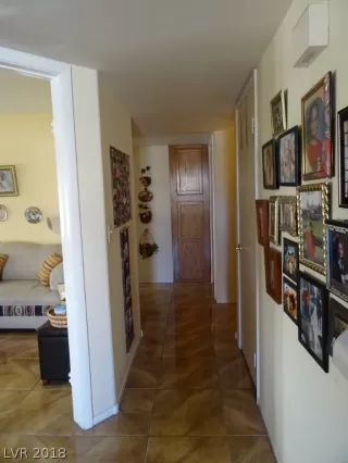 Photo #5: 2050081 Listing