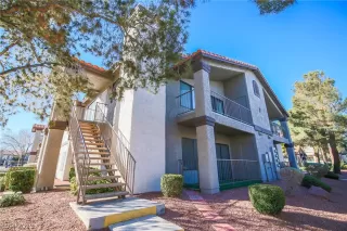 Photo #1: 2050095 Listing 