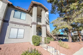 Photo #2: 2050095 Listing 