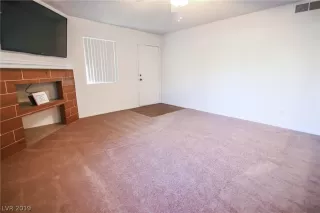 Photo #6: 2050095 Listing 