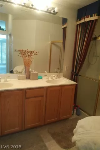 Photo #5: 2050112 Listing