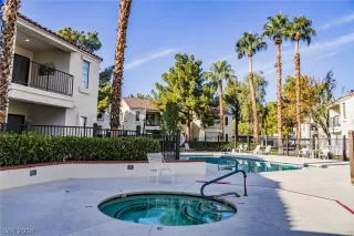 Photo #5: 2050148 Listing 