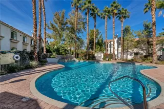 Photo #2: 2050276 Listing