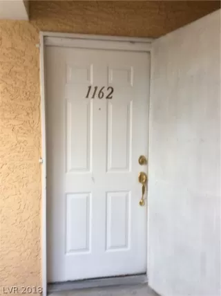 Photo #3: 2050293 Listing