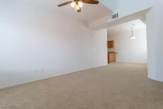 Photo #6: 2050384 Listing