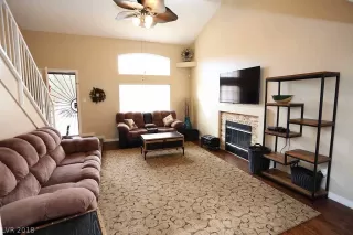 Photo #3: 2050447 Listing 