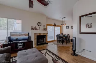 Photo #6: 2050537 Listing