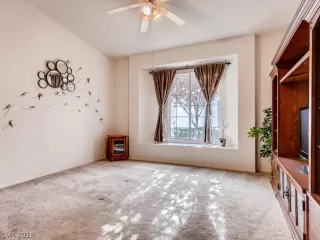 Photo #5: 2050544 Listing