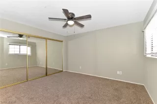 Photo #6: 2050548 Listing