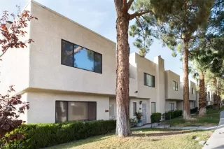 Photo #1: 2050660 Listing 