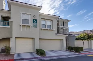 Photo #3: 2050700 Listing 