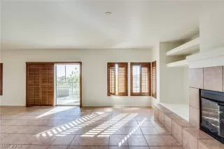 Photo #5: 2050700 Listing 