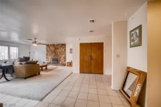 Photo #3: 2050786 Listing