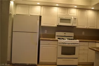 Photo #2: 2050948 Listing 