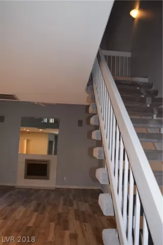 Photo #3: 2050948 Listing 