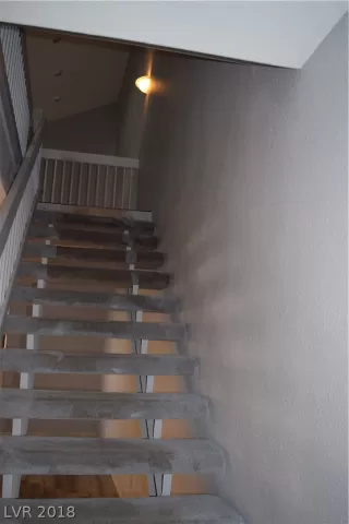 Photo #4: 2050948 Listing 