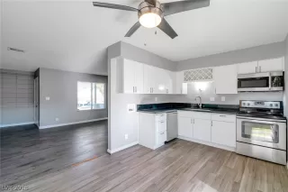 Photo #6: 2051014 Listing 