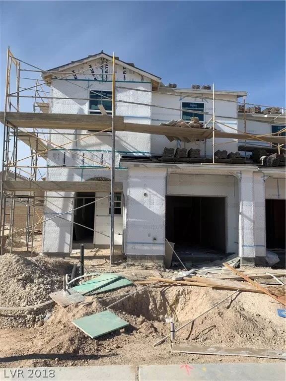 MLS: 2051072 Condo For Sale