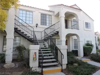 Photo #1: 2051078 Listing