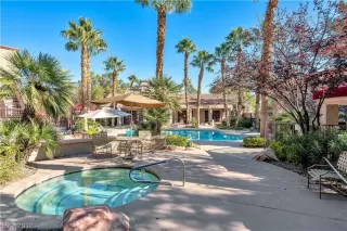 Photo #2: 2051085 Listing 