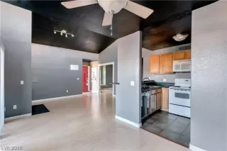 Photo #3: 2051085 Listing 