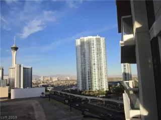 Photo #1: 2051087 Listing