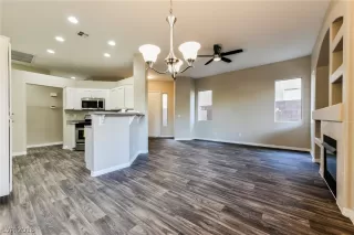 Photo #2: 2051281 Listing