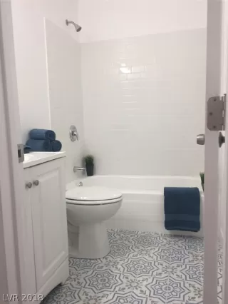 Photo #2: 2051316 Listing