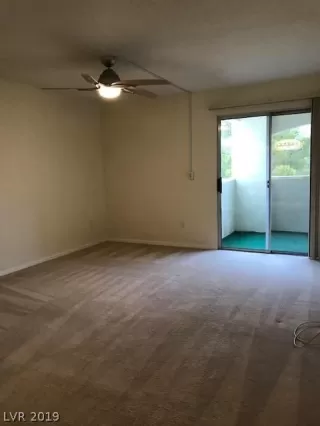 Photo #5: 2051338 Listing