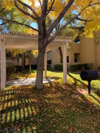 Photo #1: 2051339 Listing 